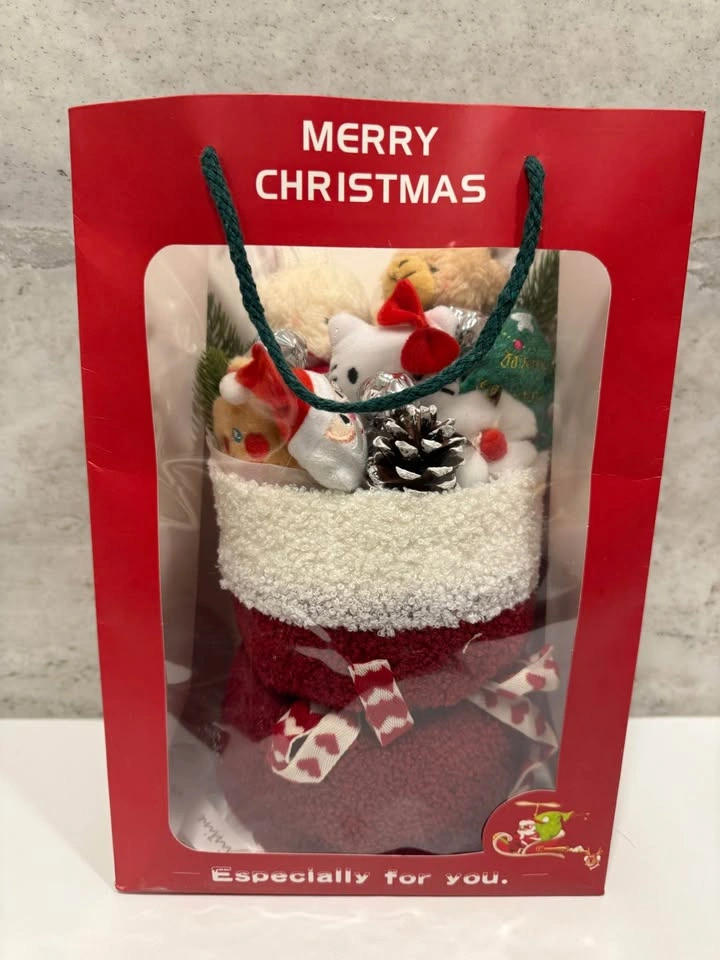 MOVING SALE-Handmade Christmas Sock Bouquet w/ Lights - photo 3