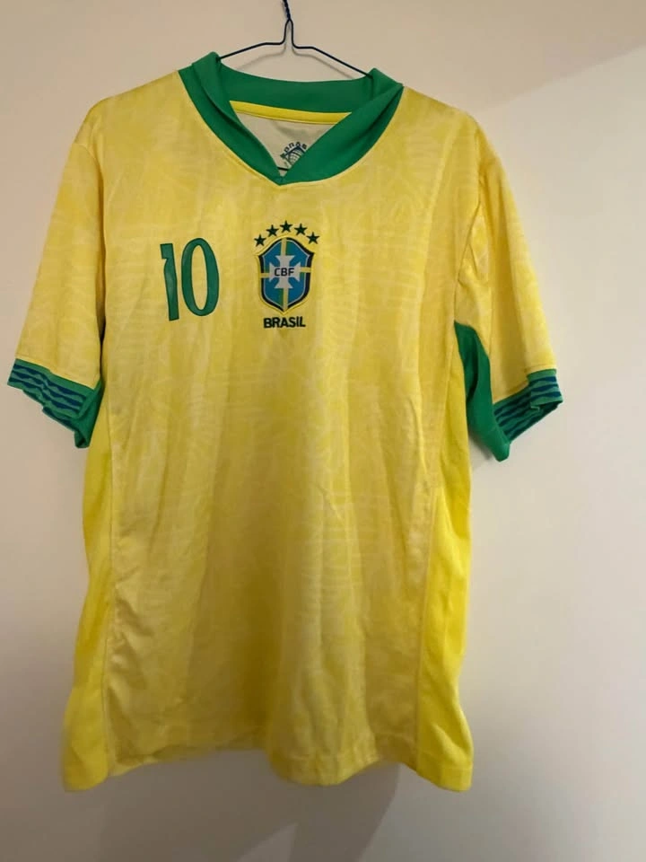 Neymar Brazil Jersey (large) - photo 2
