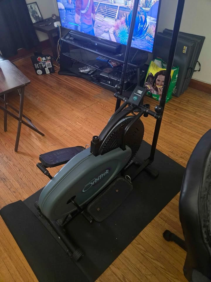 Orbitrek Elliptical Machine - photo 3