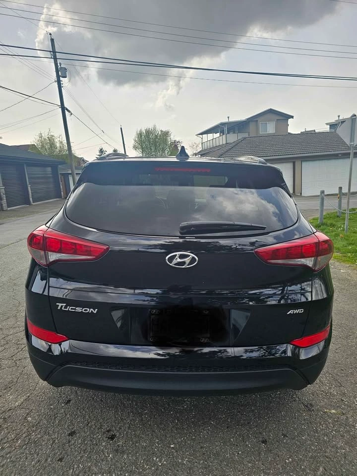 2018 Hyundai Tucson SE 2.0L AWD - photo 2