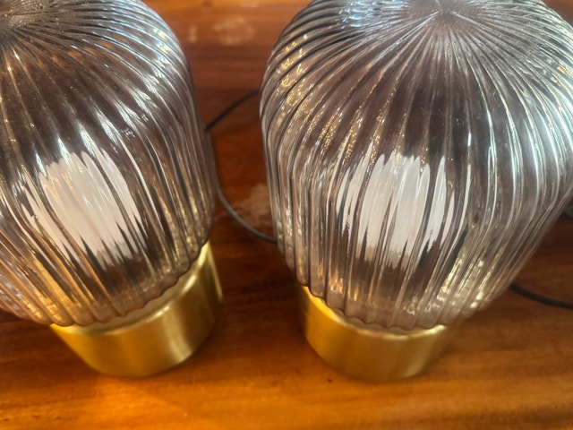 Set of 2 Modern Table Lamps - Smoky Grey Glass & Gold Base - photo 2