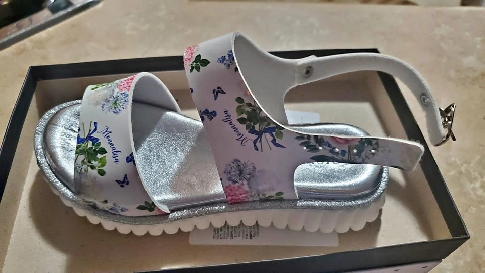 NEW Monnalisa Girls Sandals Shoes Size 31 IT / 1 US
