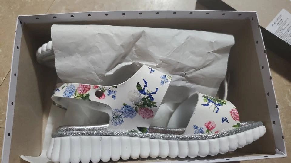 NEW Monnalisa Girls Sandals Shoes Size 31 IT / 1 US - photo 3