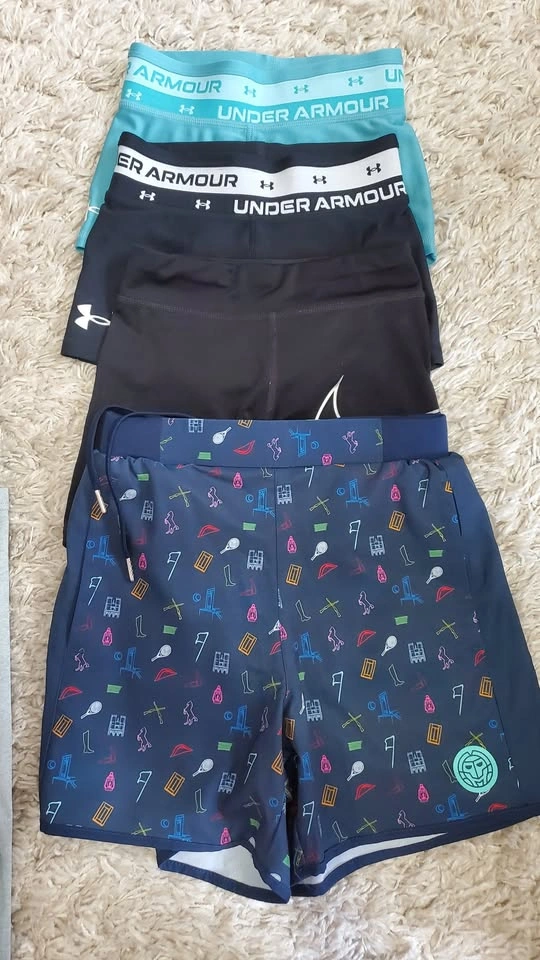 Lot of 10 girls tennis sports clothing. Size 8 to 11 - photo 5