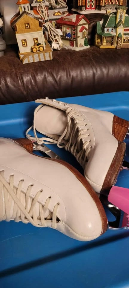 Professional Ice Skates - Women's Size 4.5 - photo 4