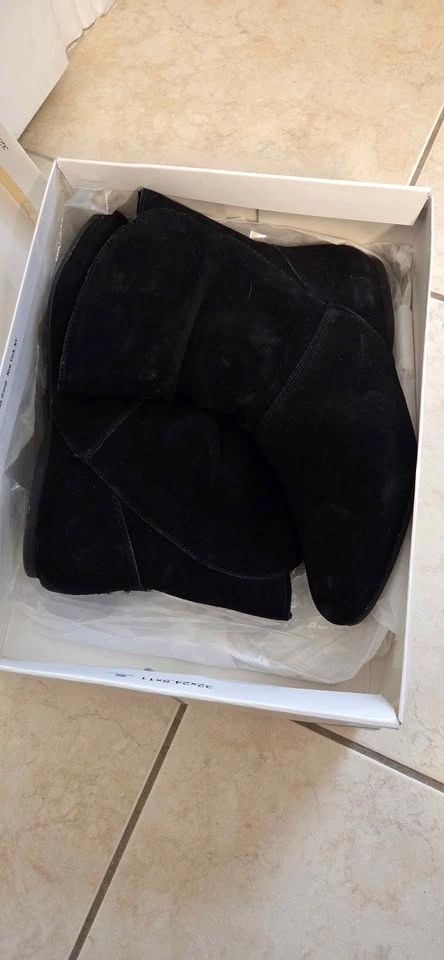Nine West Black Boots - Size 9 - photo 3