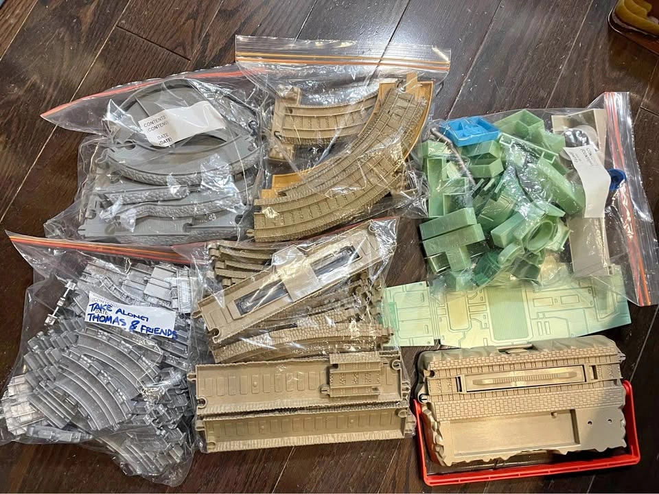 Thomas & Friends Trackmaster and Take Along Pieces