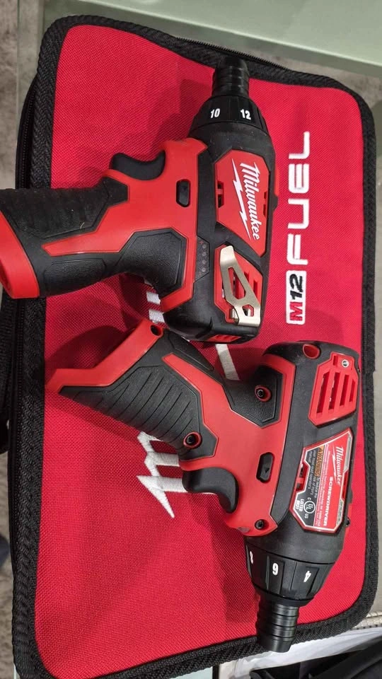 Brand new Milwaukee M12 Screwdriver 2401-20 $85 - photo 4