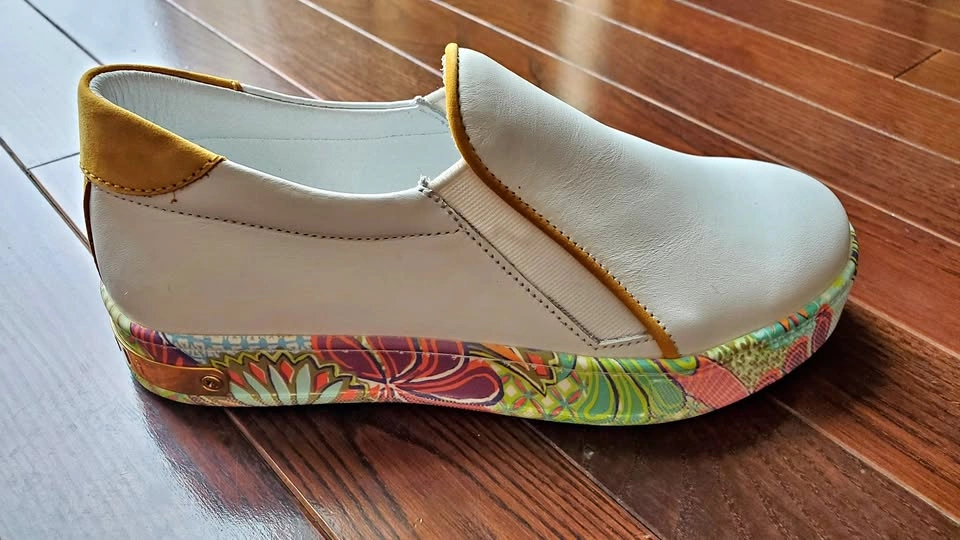 NEW Little/Big Girls Slip On Shoes - Summer/Fall
