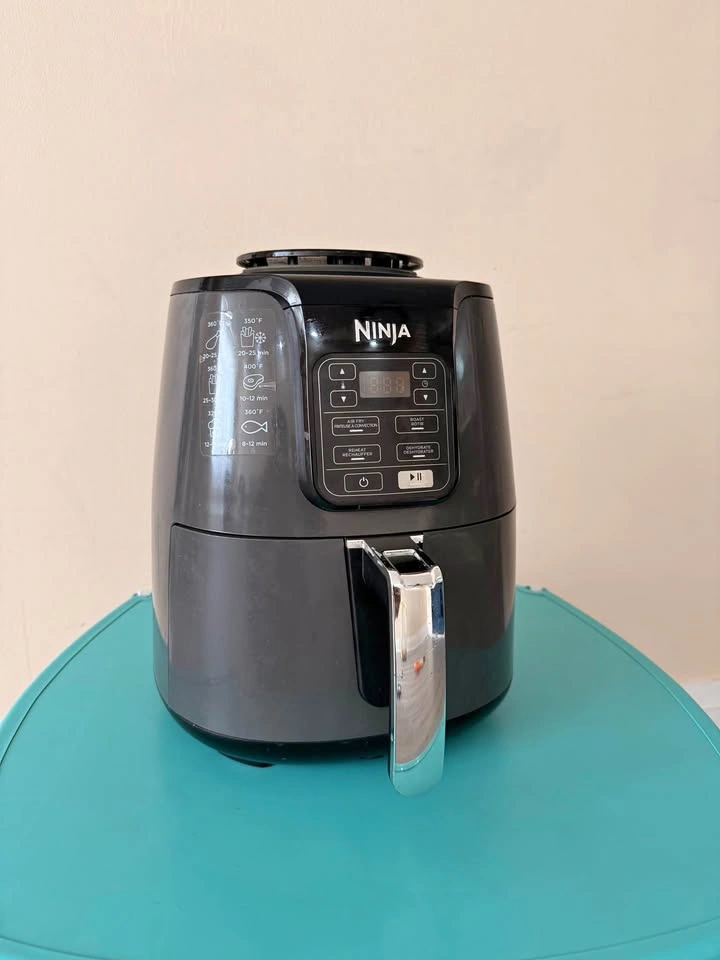 MOVING SALE – Ninja Air Fryer