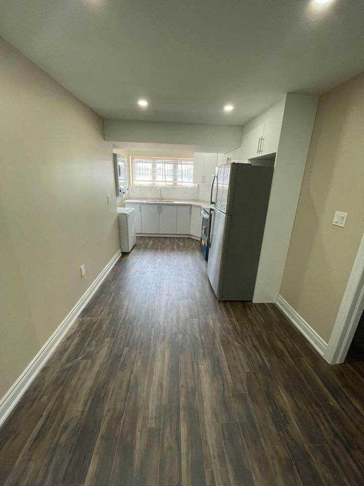2 Beds 1 Bath - Apartment - photo 2
