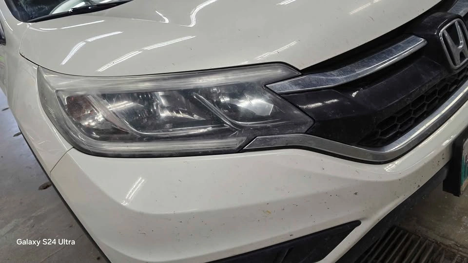 Mobile Headlight Restoration Service - photo 2