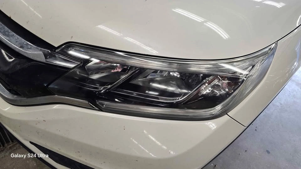 Mobile Headlight Restoration Service - photo 4