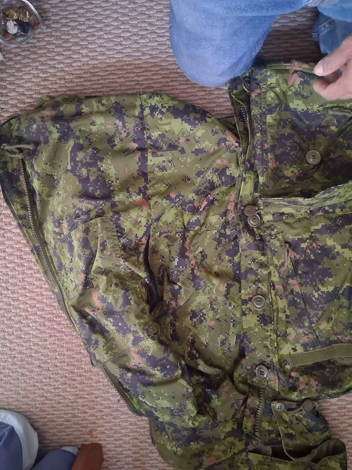 Canadian Forces CADPAT ICE Coat w/ Hood & Fleece - $350 - photo 4