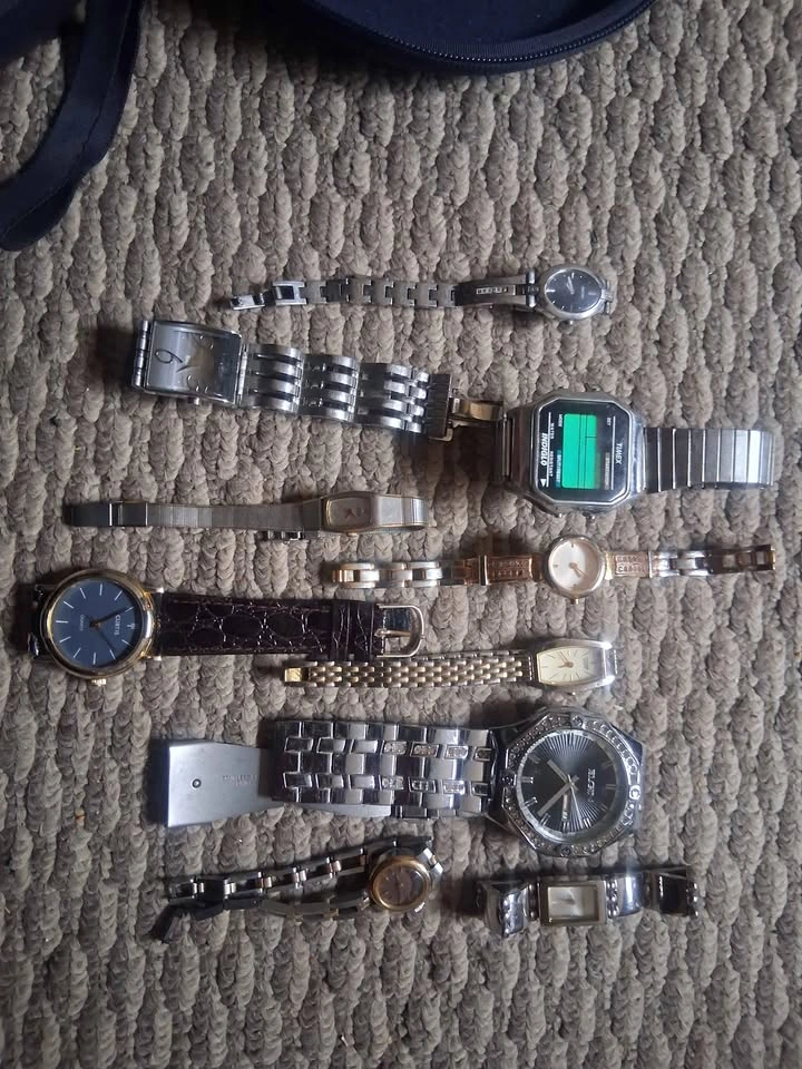 Watches working and broken plus parts - photo 5