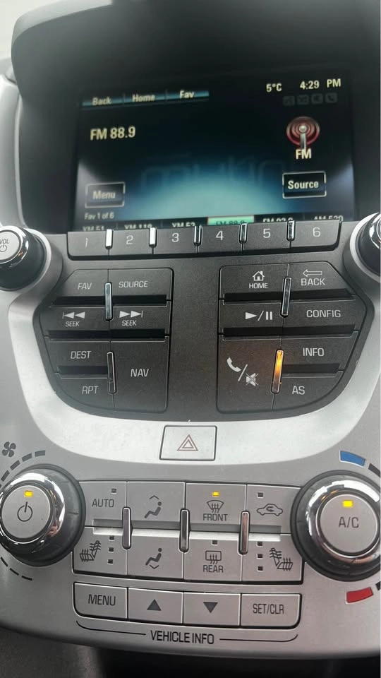 2016 Chevrolet Equinox - photo 2