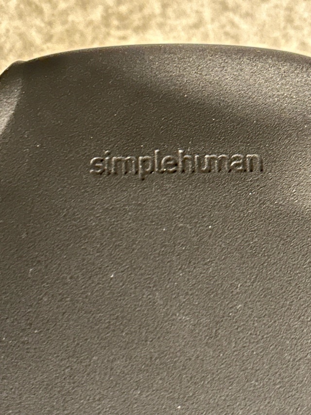 Simple Human Kitchen Garbage Can - photo 5