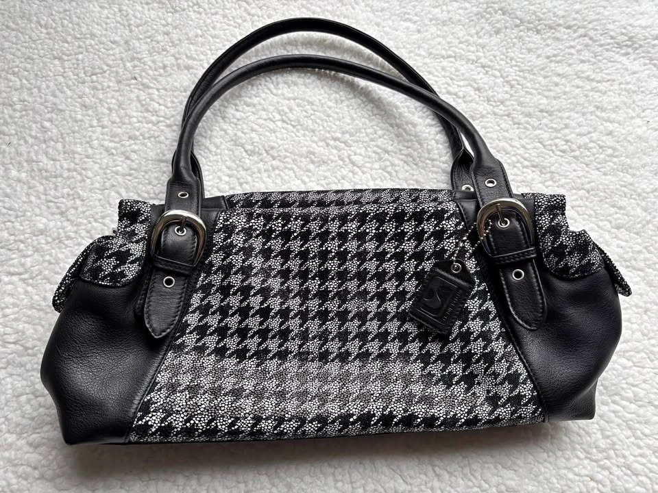 Soprano Genuine Leather Houndstooth Baguette Shoulder Bag