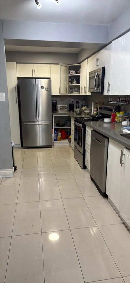 Private room for rent