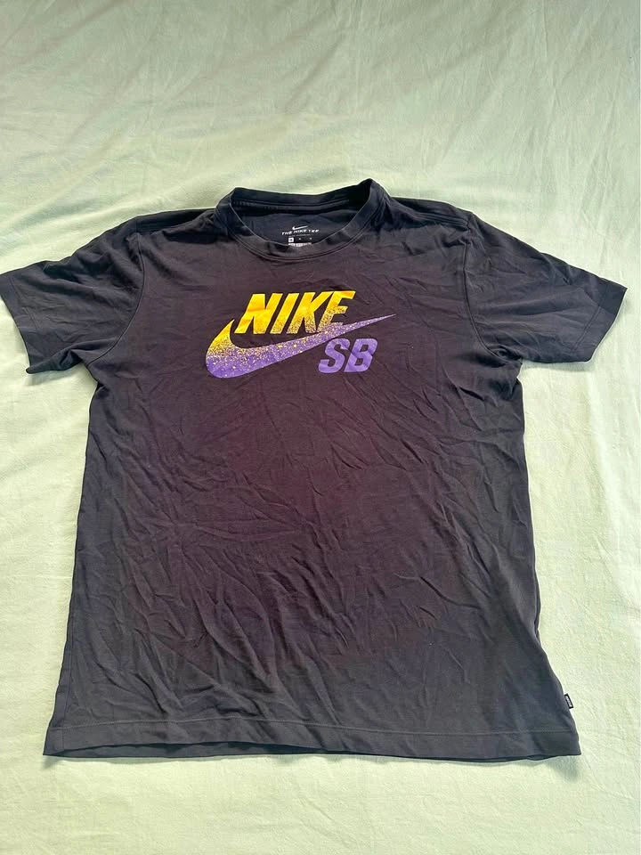 Nike SB x NBA Shirt Medium