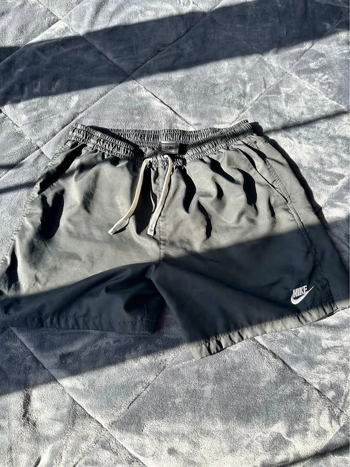 Black Nike Athletic Flow Shorts - Size Large