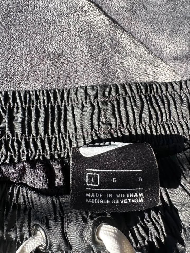Black Nike Athletic Flow Shorts - Size Large - photo 2