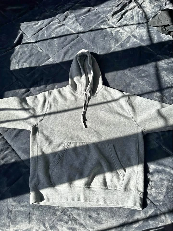 Grey Nike Hoodie: Size Medium