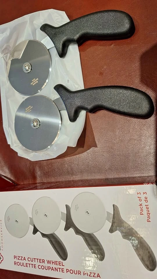 Brand New Pizza Cutter - photo 2