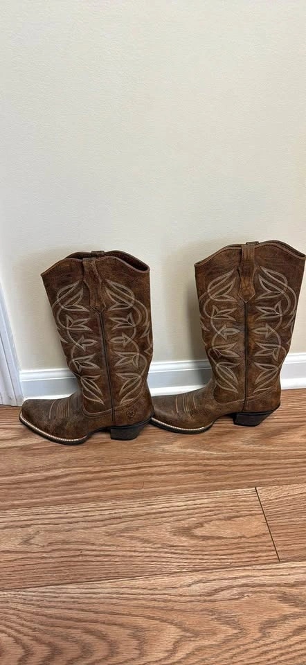 Ariat Women’s Sheridan Western Cowboy Cowgirl Boots – Like New (
