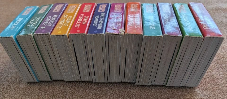 Rudolph Mini Books Collection; Christmas Story Set - photo 3