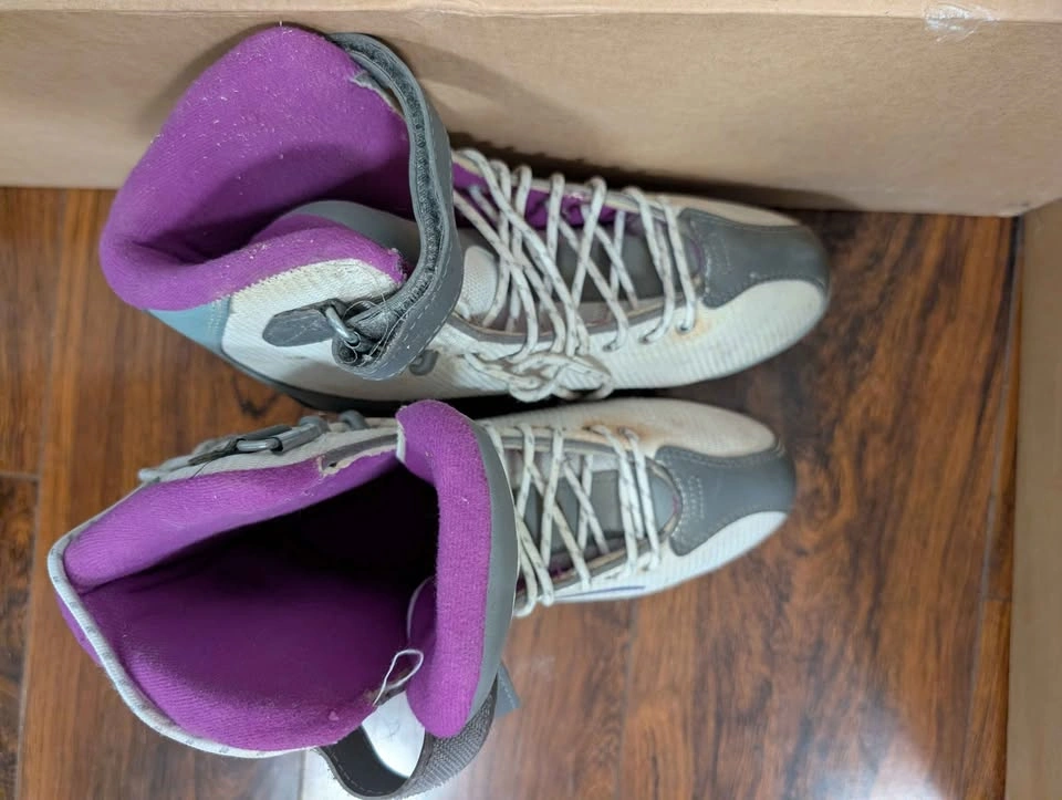 VIC Figure Ice Skates Size 8 US / 41 EUR - photo 2