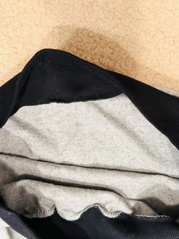 Brand New Women’s Warm Sweatshirt – Medium/Large, Cozy & Stylish - photo 3