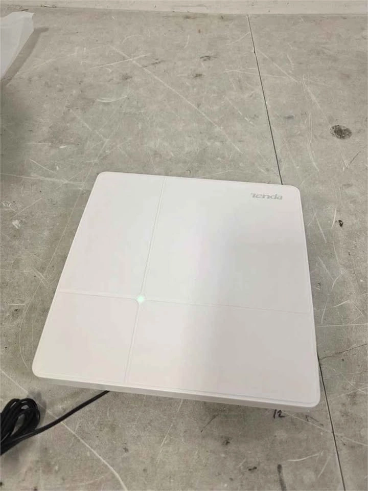 Tenda AC1200 WiFi Access Point - photo 4