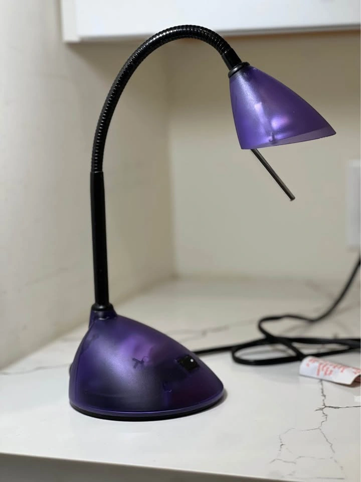 2000s Y2K Purple Gooseneck Desk Lamp - photo 2