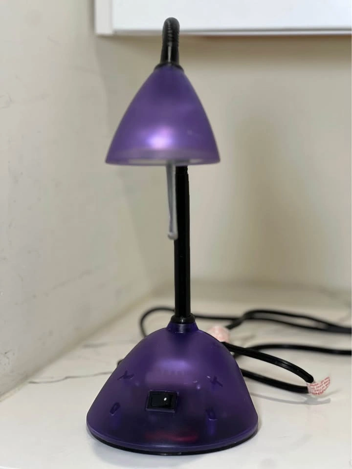 2000s Y2K Purple Gooseneck Desk Lamp - photo 4