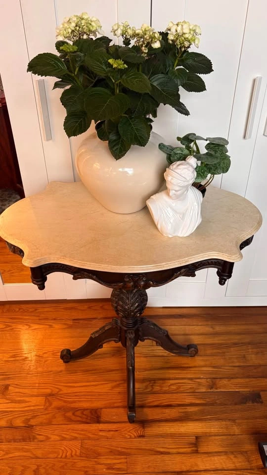 Stunning Vintage Centre Table - photo 3