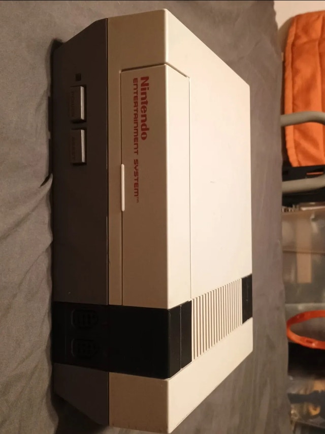 Lot Nintendo Entertainment System cables and games. - photo 2