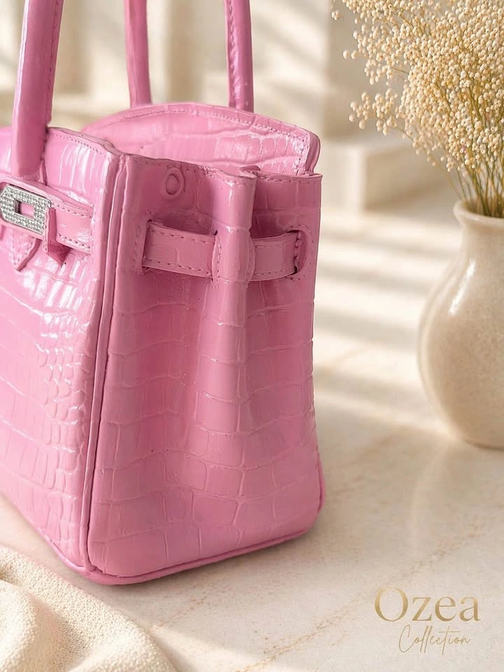 Sculptural Handbag-Inspired Piece - The Soft Edit - photo 2