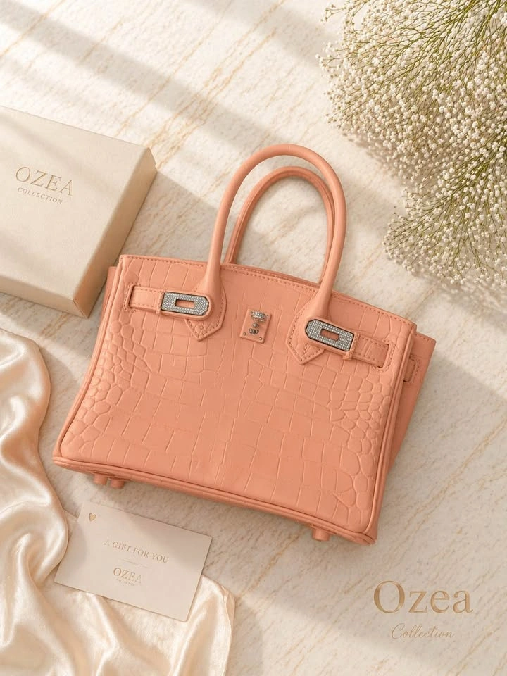Sculptural Handbag-Inspired Piece - The Soft Edit - photo 5