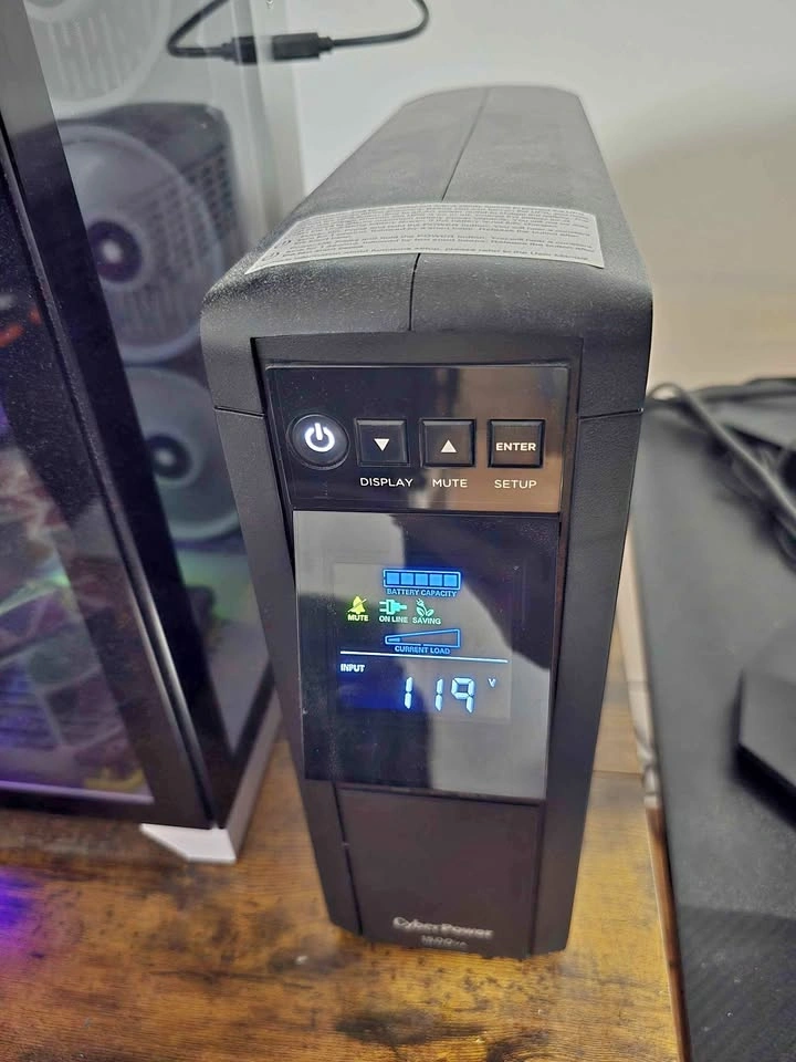 Cyberpower CP1500PFCLCD PFC Sinewave UPS