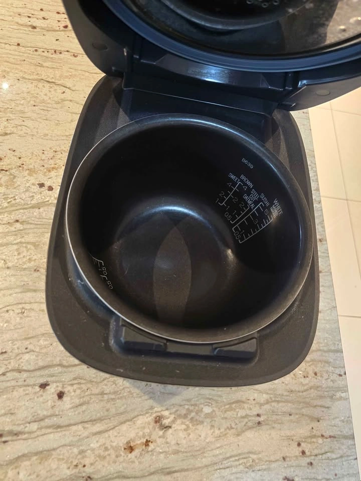 Zojirushi NW-QAC10 Induction Rice Cooker - photo 2
