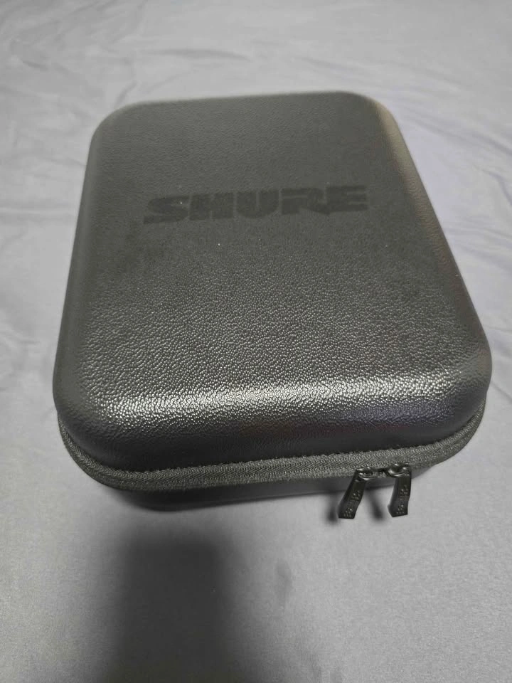 Shure SRH1540 Headphones - photo 3