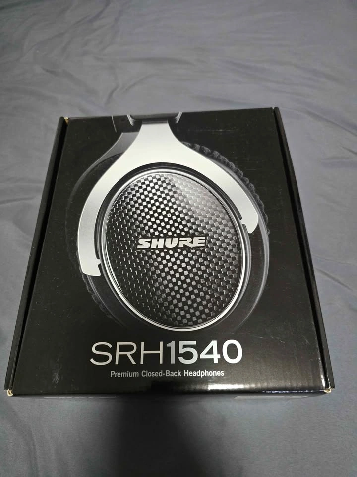 Shure SRH1540 Headphones - photo 4