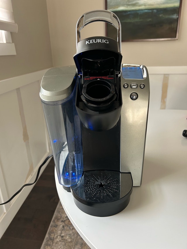 Keurig B70 Coffee Maker - photo 2