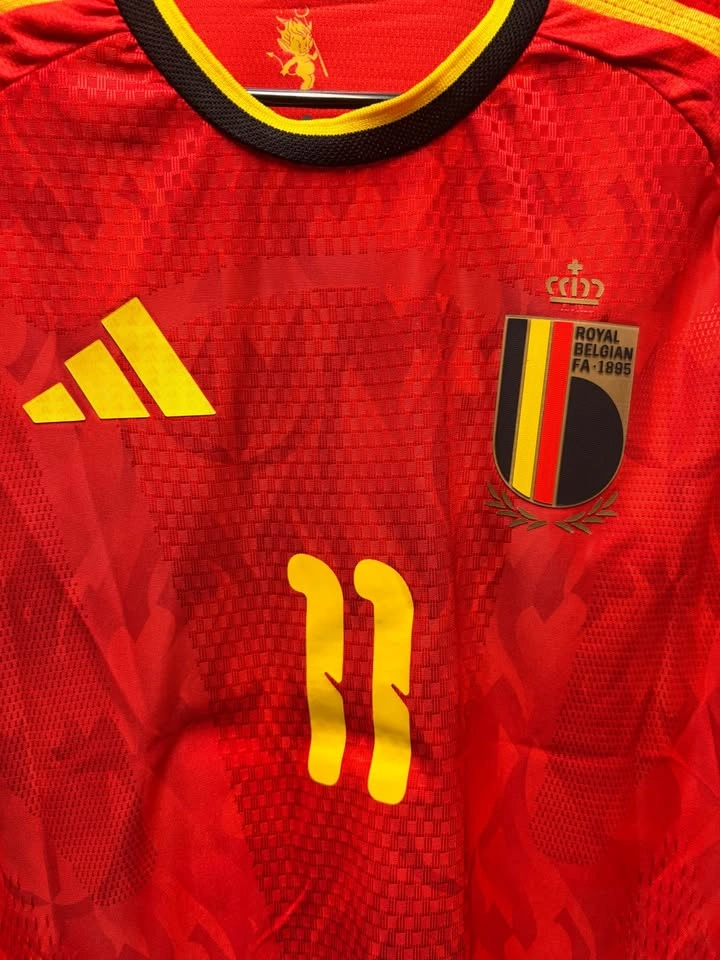 Belgium Jeremy Doku 2026 Home Jersey - Size Medium - photo 4