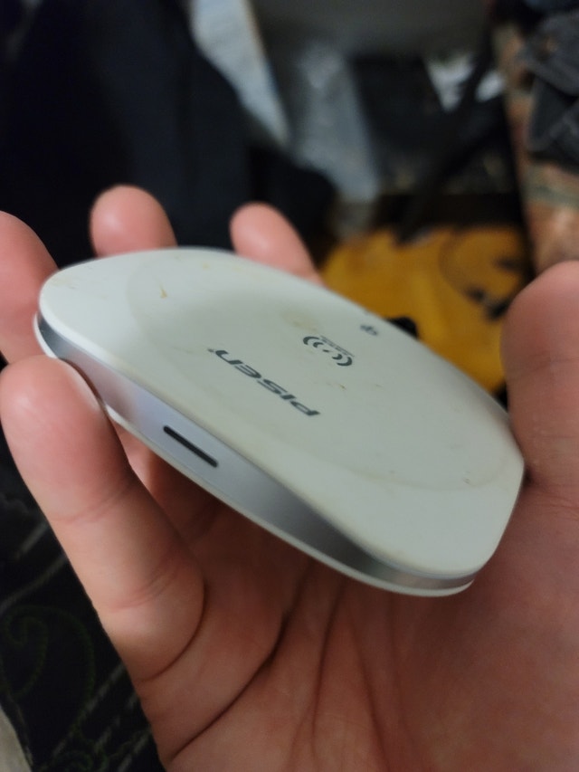 Pisen Wireless Charger - photo 2
