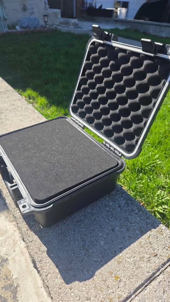 Waterproof Hard Case with Venting 14"L x 11"W x 6"H - photo 4