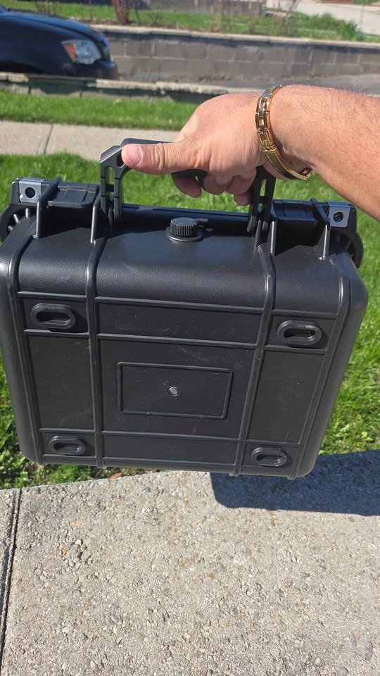 Waterproof Hard Case with Venting 14"L x 11"W x 6"H - photo 5