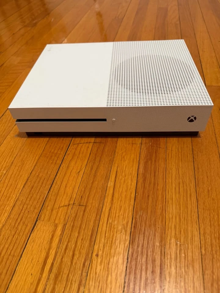 Xbox One S 1 TB With Original Box - Two Controllers + HDMI - photo 2