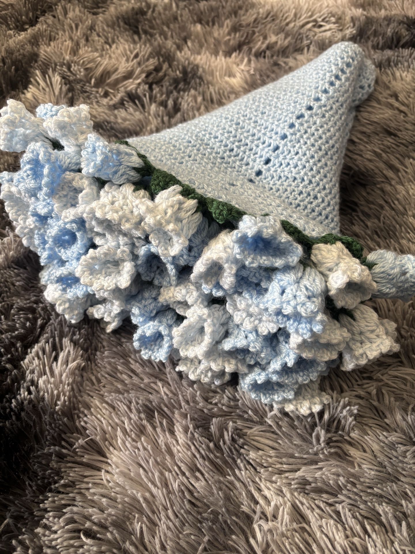 Flower bouquet blanket